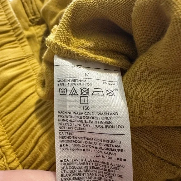 Old Navy Pants - Picture 5 of 7